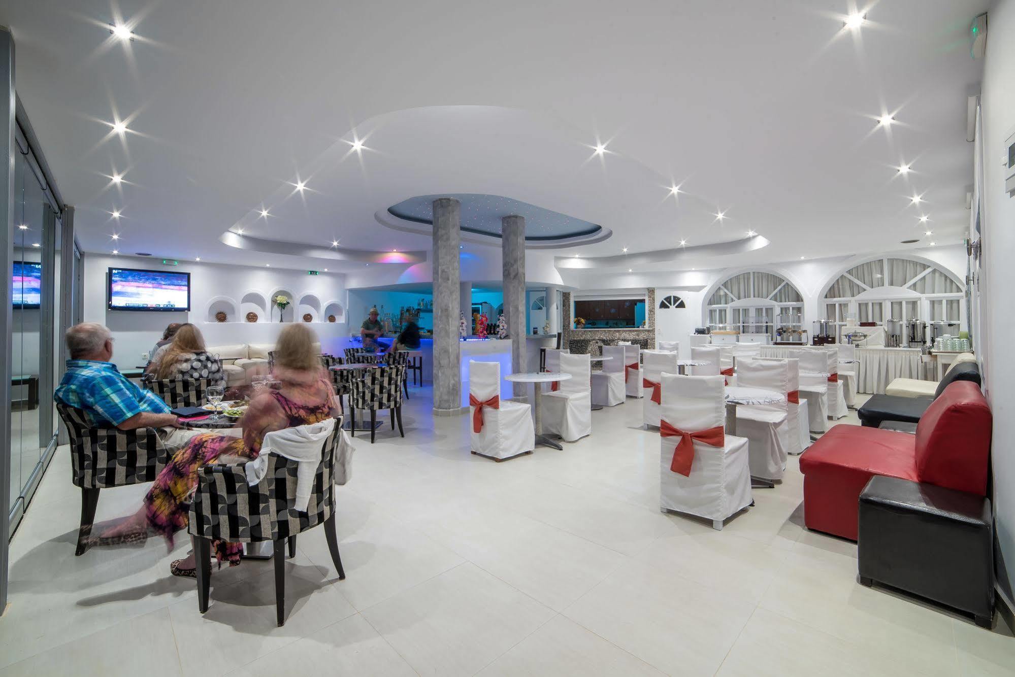 Pantheon Hotel Agios Georgios  Экстерьер фото