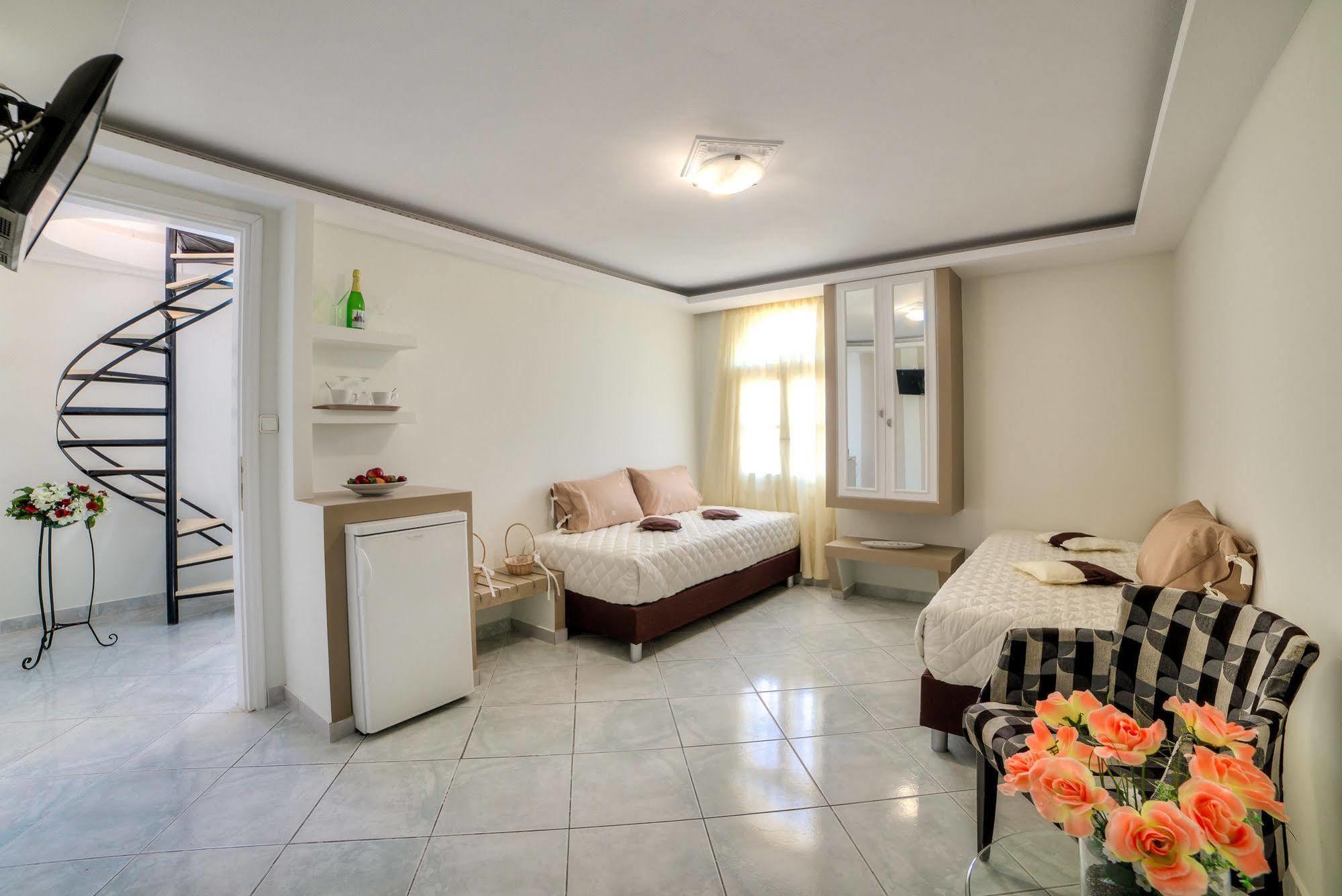 Pantheon Hotel Agios Georgios  Экстерьер фото