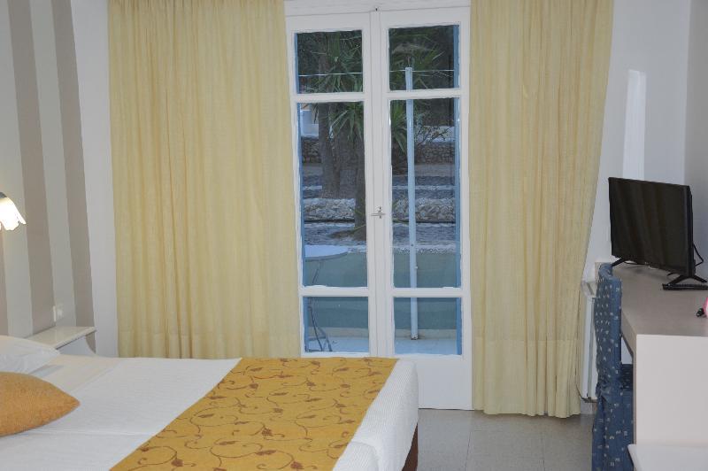 Pantheon Hotel Agios Georgios  Экстерьер фото